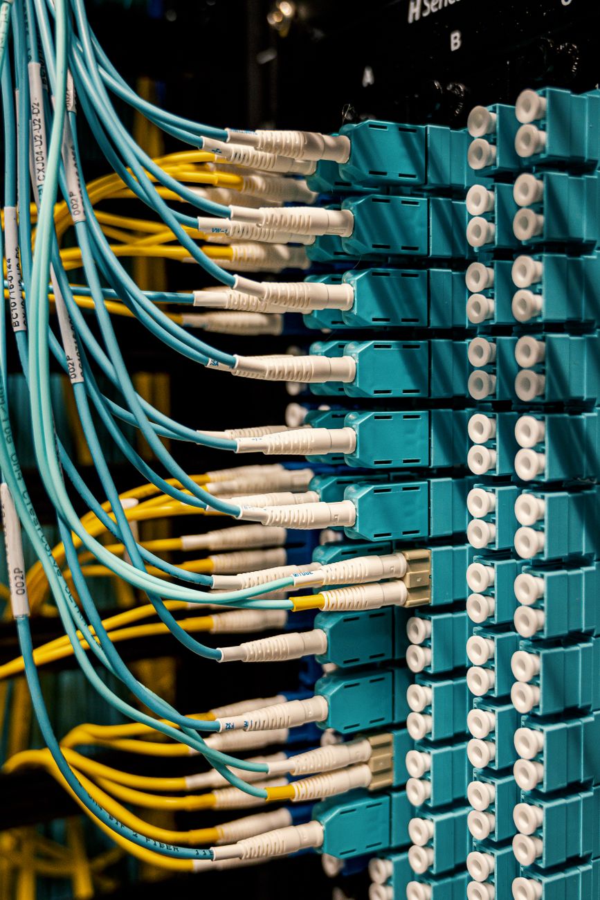 AI重构Python项目的性能优化实测报告（带宽节省37%）