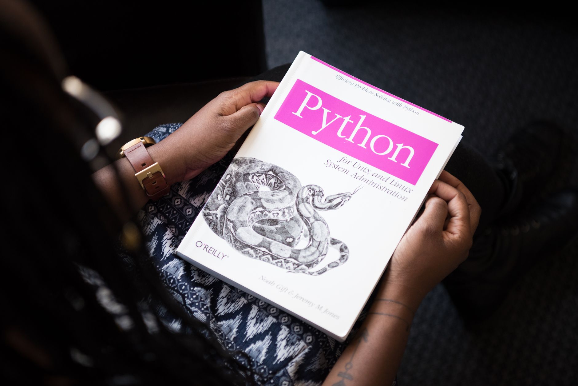 Python自动化与低代码工具协作：企编云中间件解决企业数据管道难题