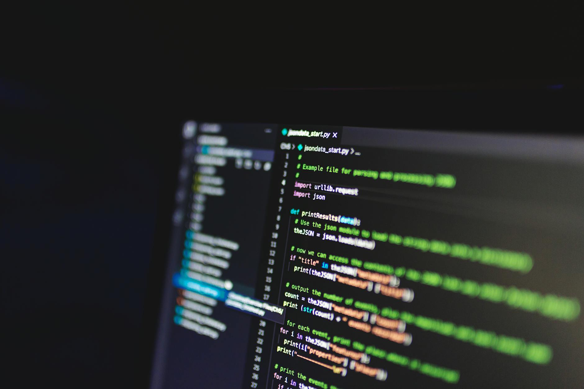 Cursor工具处理JSON数据字段缺失的解决方案与实战案例