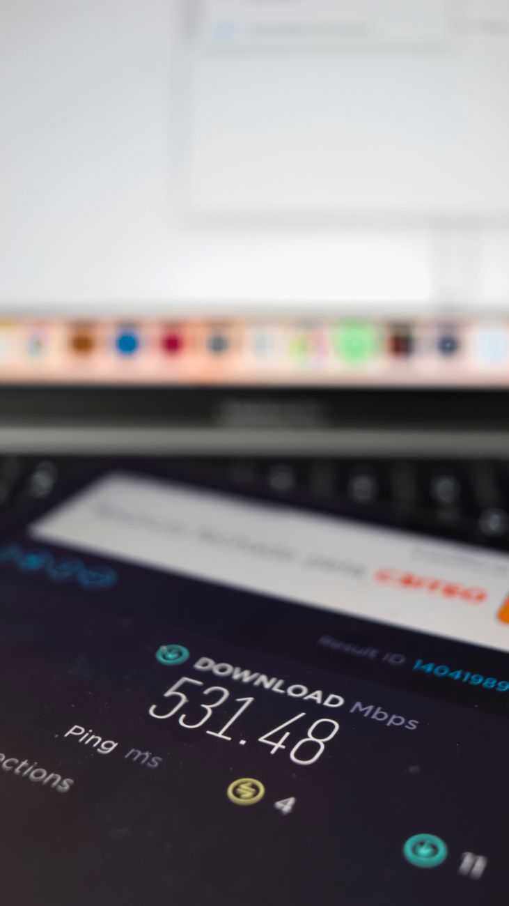 多设备协同执行任务的网络延迟控制技巧